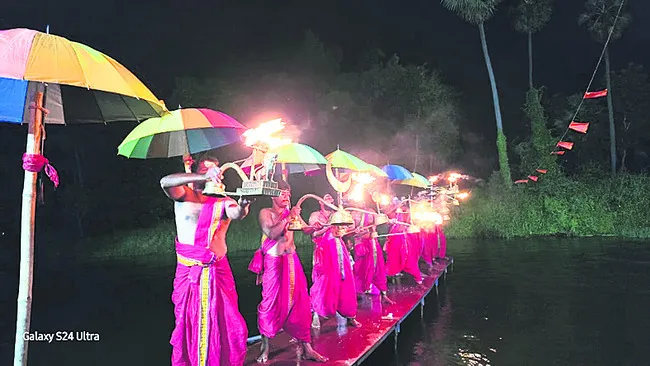 ఘనంగా