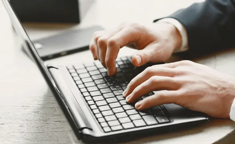 Techie Claims To Have Been Fired For Taking Leave During Durga Puja
