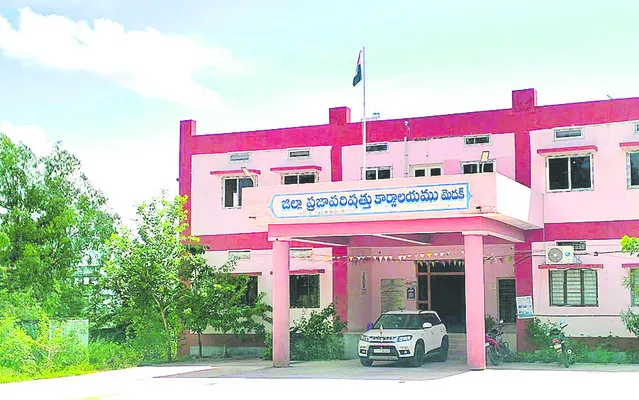 స్థానిక ఎన్నికల విధుల్లో టీచర్లు 