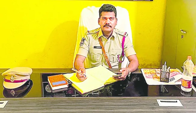 ఎన్నికల కోడ్‌ ఉల్లంఘిస్తే చర్యలు 