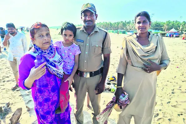 బాలిక అప్పగింత