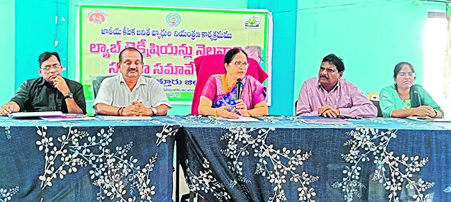 రక్త పరీక్షలు విధిగా చేపట్టాలి 
