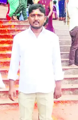 బైక్‌ను ఢీకొట్టిన కారు.. ఒకరు మృతి
