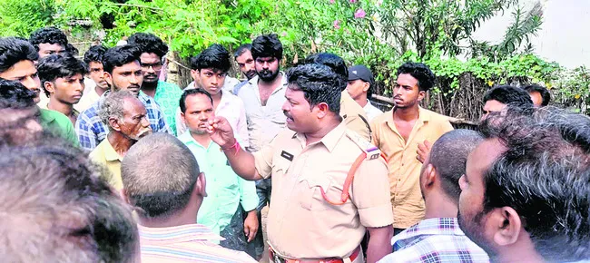 ఆత్మహత్య కాదు.. హత్యే 