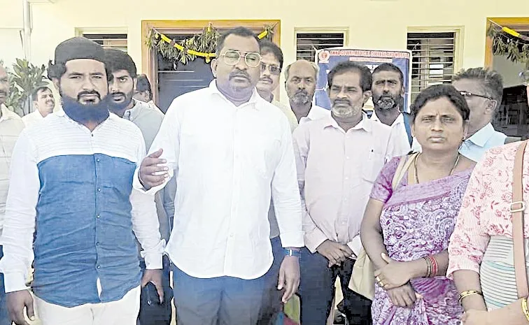 Management of Annagauri Medical College is fee