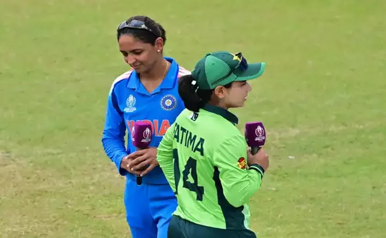 Women's Cricket World Cup 2025: Toss confusion marks start of India vs Pakistan clash in Colombo