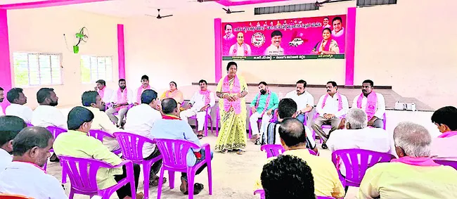 కాంగ్రెస్‌ మోసాలను ఎండగట్టాలి 