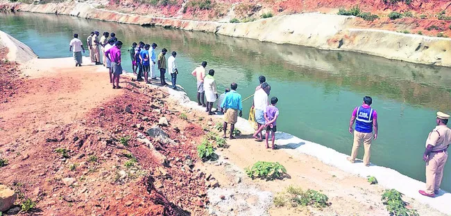 అవమాన భారంతో ‘హంద్రీ–నీవా’లో దూకాడు!