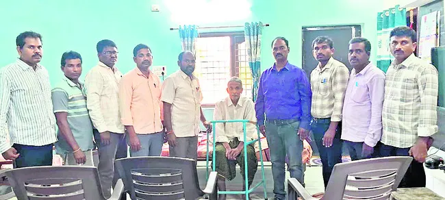 పాత పెన్షన్‌ విధానాన్ని పునరుద్ధరించాలి