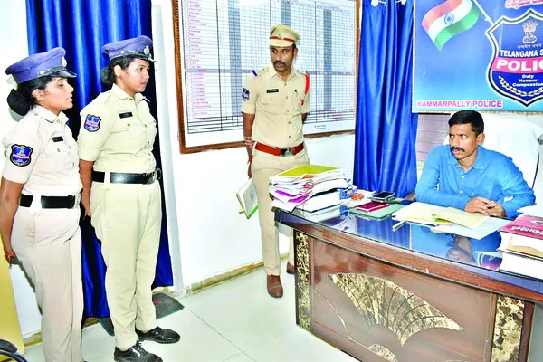 స్థానిక ఎన్నికలకు సిద్ధంగా ఉండాలి 