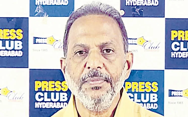 నకిలీ మద్యం సూత్రధారులు ప్రభుత్వ పెద్దలే