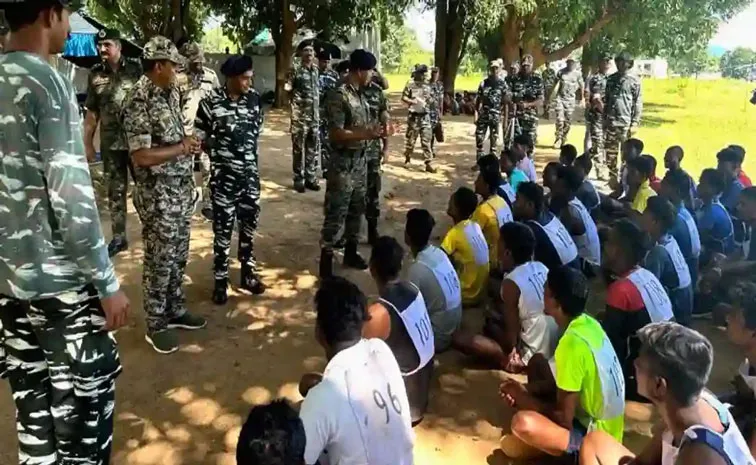 CRPF distributed radio sets in remote Maoist violence-affected areas of Bastar