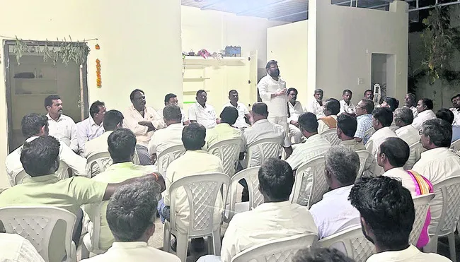 ప్రభుత్వ పథకాలు ప్రజల్లోకి తీసుకెళ్లాలి 