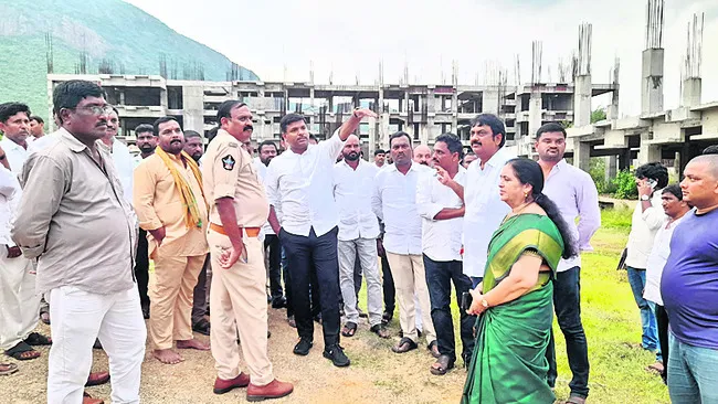 వైఎస్‌ జగన్‌ పర్యటన ఏర్పాట్ల పరిశీలన