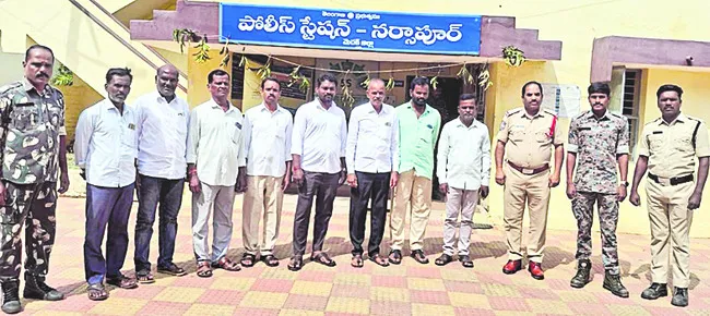 రైతుల ముందస్తు అరెస్ట్‌ 