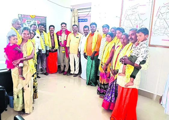 CI Raju with those wearing TDP scarves
