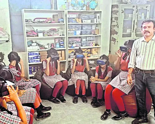 నేడు పీఎంశ్రీ స్కూల్స్‌ టీచర్లకు శిక్షణ