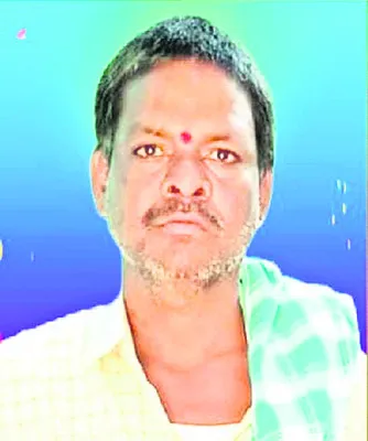 తాగేందుకు డబ్బులు ఇవ్వలేదని వ్యక్తి ఆత్మహత్య 