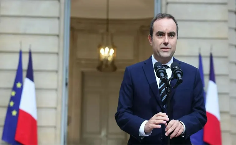 Political crisis in France, Prime Minister Le Corneille resigns