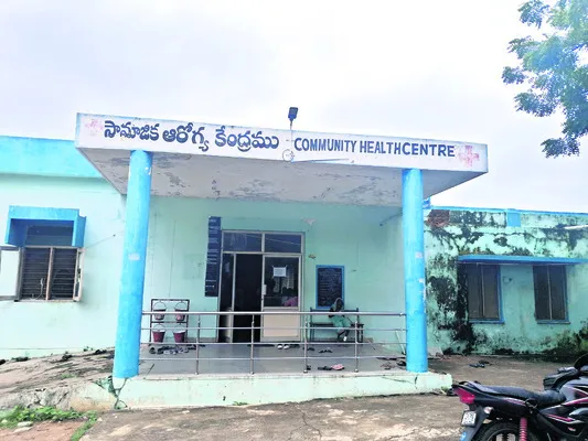 ప్రసవాలు చేసే వైద్యులేరీ?