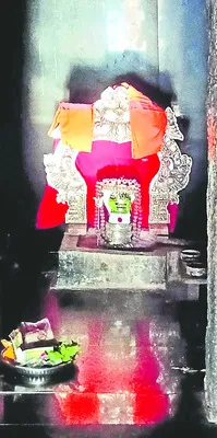 పాలుట్లకు రవాణా సౌకర్యం కల్పించండి