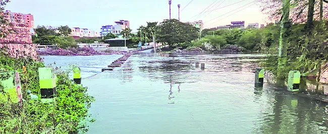 మూసీకి పెరిగిన వరద 
