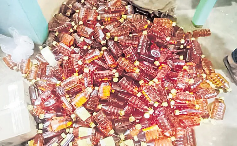 Four People Lost Breath in fake liquor Drinking