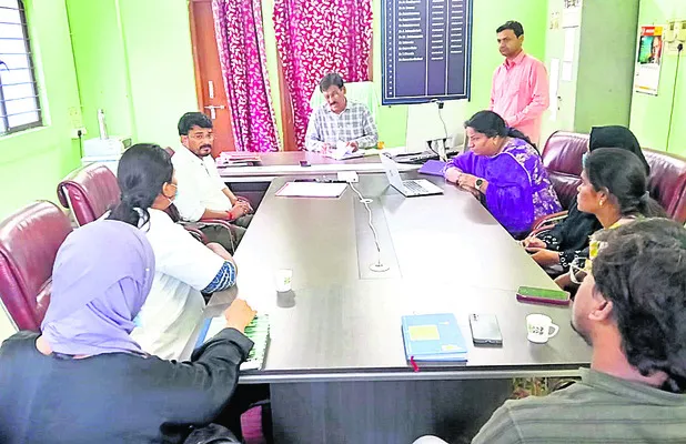 నాణ్యమైన వైద్యసేవలందించాలి