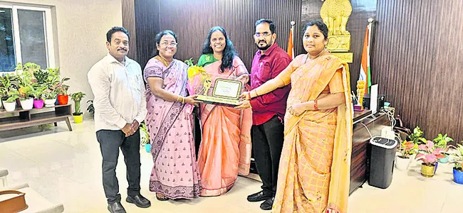 చౌడువాడ, కొత్తకోట డాక్టర్లకు కలెక్టర్ అభినందన