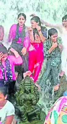 ప్రైవేటు ఉద్యోగికి  రూ.67 లక్షల బురిడీ 