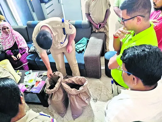 బెంగళూరు పోస్టాఫీసులకు డ్రగ్స్‌ పార్శిళ్లు