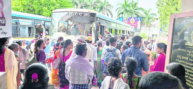 ఆర్టీసీకి దసరా బోనాంజ