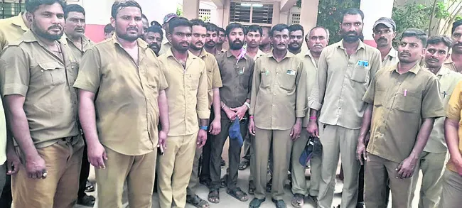 దాడులు చేస్తే.. విధులు నిర్వర్తించేదెలా?