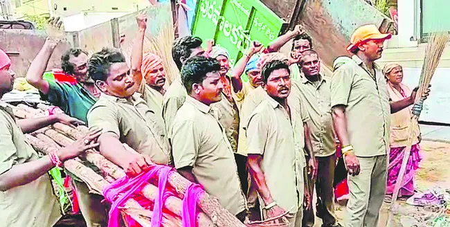 ఏయ్.. మీ అంతు చూస్తా