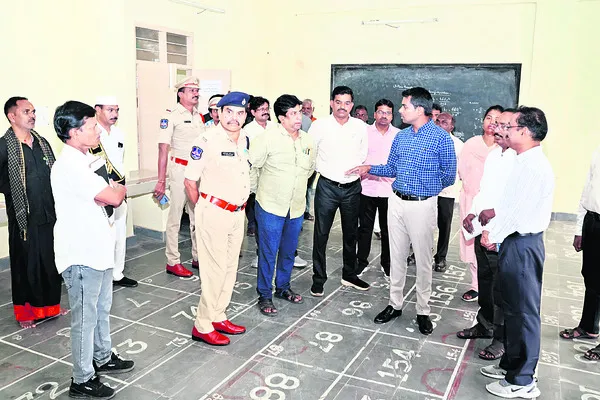 నామినేషన్ల స్వీకరణకు పటిష్ట ఏర్పాట్లు