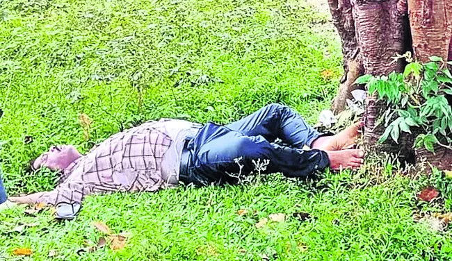 పిడుగుపాటుకు వ్యక్తి మృతి
