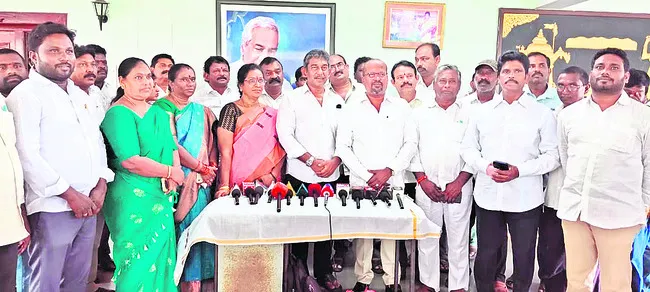వంచనకు కేరాఫ్ చంద్రబాబు