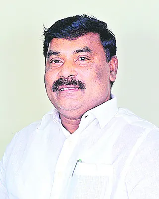 ఏరులై పారుతున్న నకిలీ మద్యం