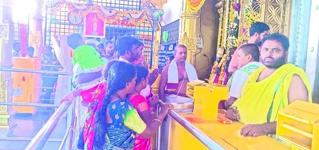 మార్మోగిన గోవిందనామస్మరణ