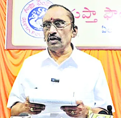 రచయిత్రి సత్యవతికి సాహిత్య పురస్కారం 