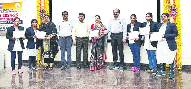 ‘జిజ్ఞాస’లో ద్వితీయ స్థానం