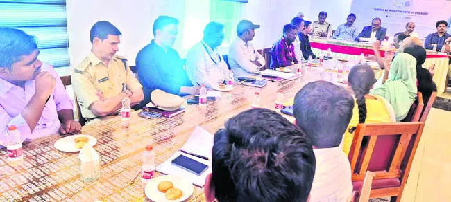 విజిలెన్స్ అధికారులకు సహకరించాలి