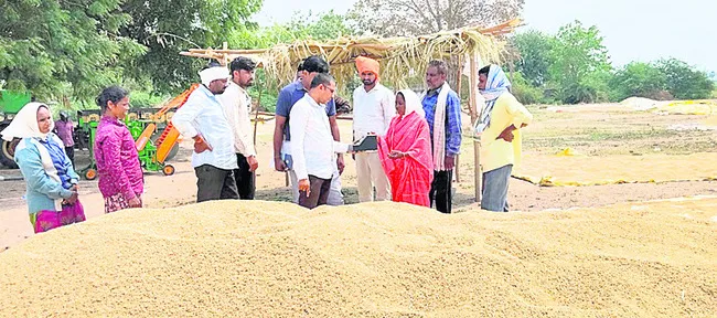 పర్యవేక్షణేది..!