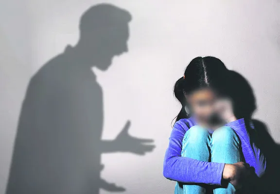 చిన్నారిపై లైంగికదాడికి యత్నం