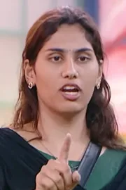 Bigg Boss 9 Telugu: Bigg Fight Between Bharani, Madhuri11