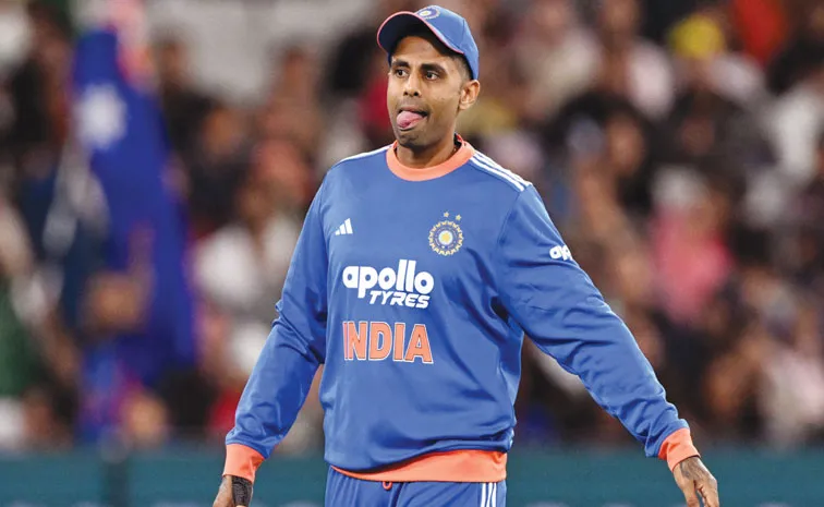 పిచ్చి ప్రయోగాలు ఆపండి: సూర్య, గంభీర్పై మాజీ క్రికెటర్ ఫైర్