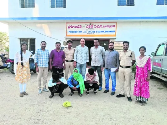 బాన్సువాడలో గంజాయి స్వాధీనం 