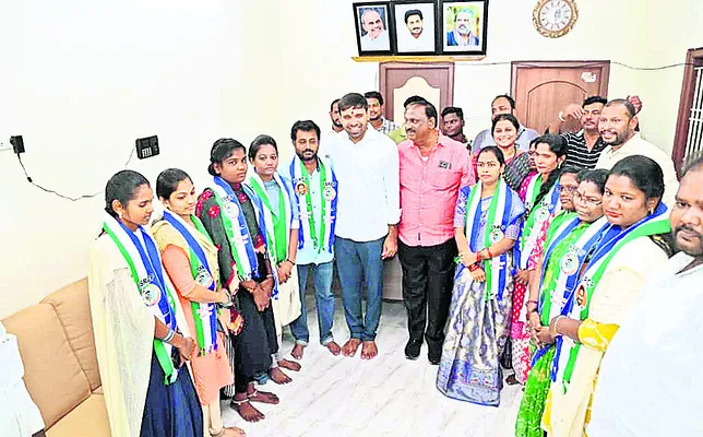 వైఎస్సార్‌సీపీ బలోపేతమే లక్ష్యం