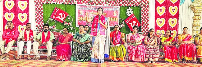 ‘పీఎంశ్రీ’ కేంద్రాలు ఉపసంహరించుకోవాలి