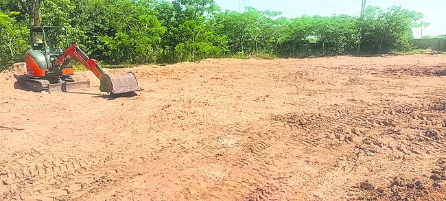 ఇసుక కొరత.. తప్పని వెత